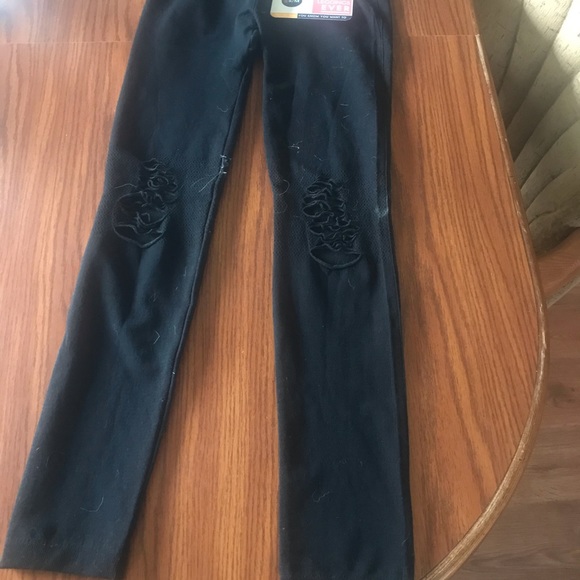 Turn it up distressed black leggings-Medium - Picture 2 of 2